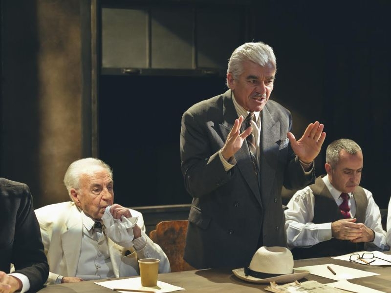 "Οι 12 Ένορκοι ", για μια μόνο παράσταση μαζί στο Μέγαρο Δουκίσσης Πλακεντίας! "Οι 12 Ένορκοι ", για μια μόνο παράσταση μαζί στο Μέγαρο Δουκίσσης Πλακεντίας!