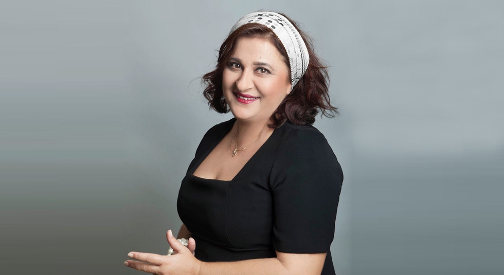 Και εσύ Ελισάβετ; Τι πάθατε όλες και αδυνατίζετε; Και εσύ Ελισάβετ; Τι πάθατε όλες και αδυνατίζετε;