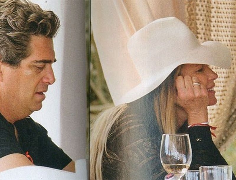 Elle Macpherson: Διακοπές στη Μύκονο Elle Macpherson: Διακοπές στη Μύκονο