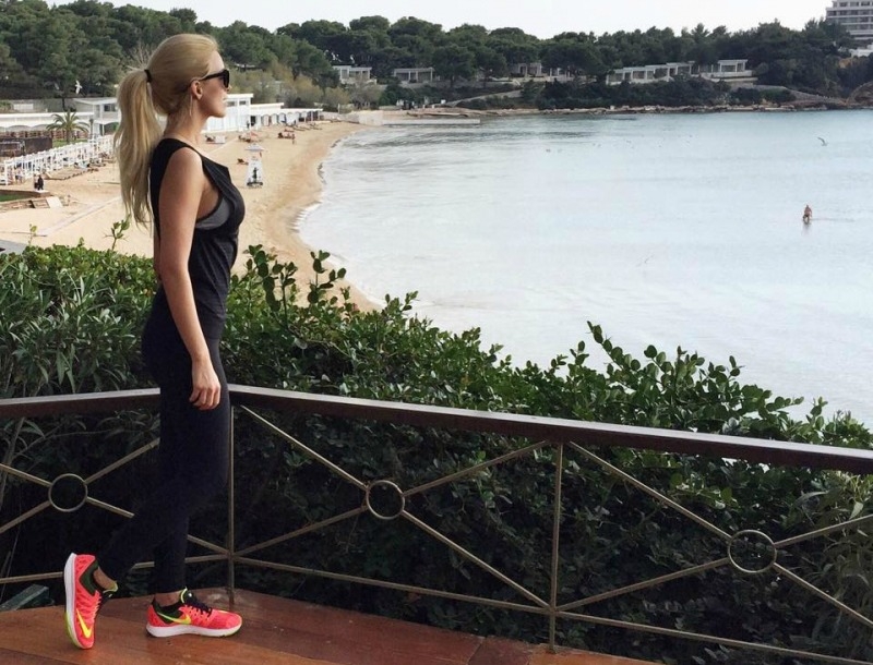 Τι κάνουν οι διάσημοι όταν δεν τους βλέπoυμε; Το #Followme έχει την απάντηση! Τι κάνουν οι διάσημοι όταν δεν τους βλέπoυμε; Το #Followme έχει την απάντηση!
