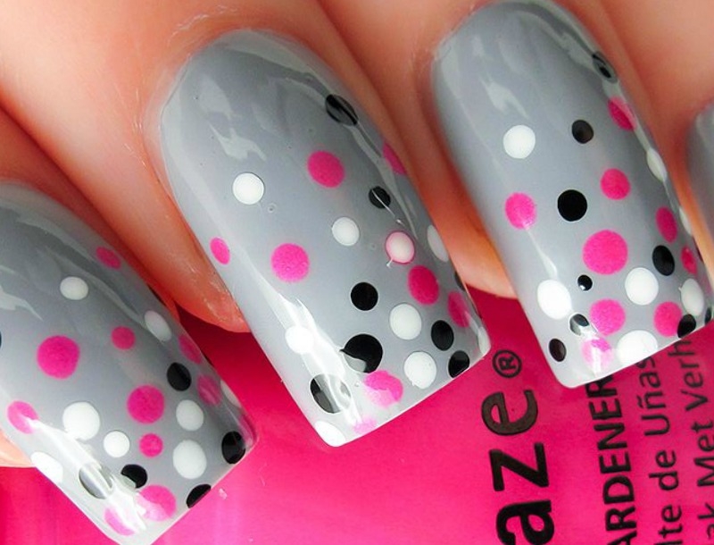 Festival nail art για να δείχνεις υπέροχη από την κορυφή έως τα νύχια Festival nail art για να δείχνεις υπέροχη από την κορυφή έως τα νύχια