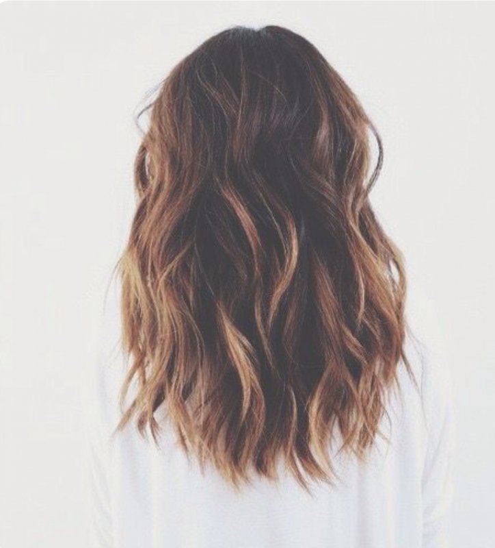 Η Κωνσταντίνα ξέρει: Τρία tips για υπέροχο wavy look στα μαλλιά!