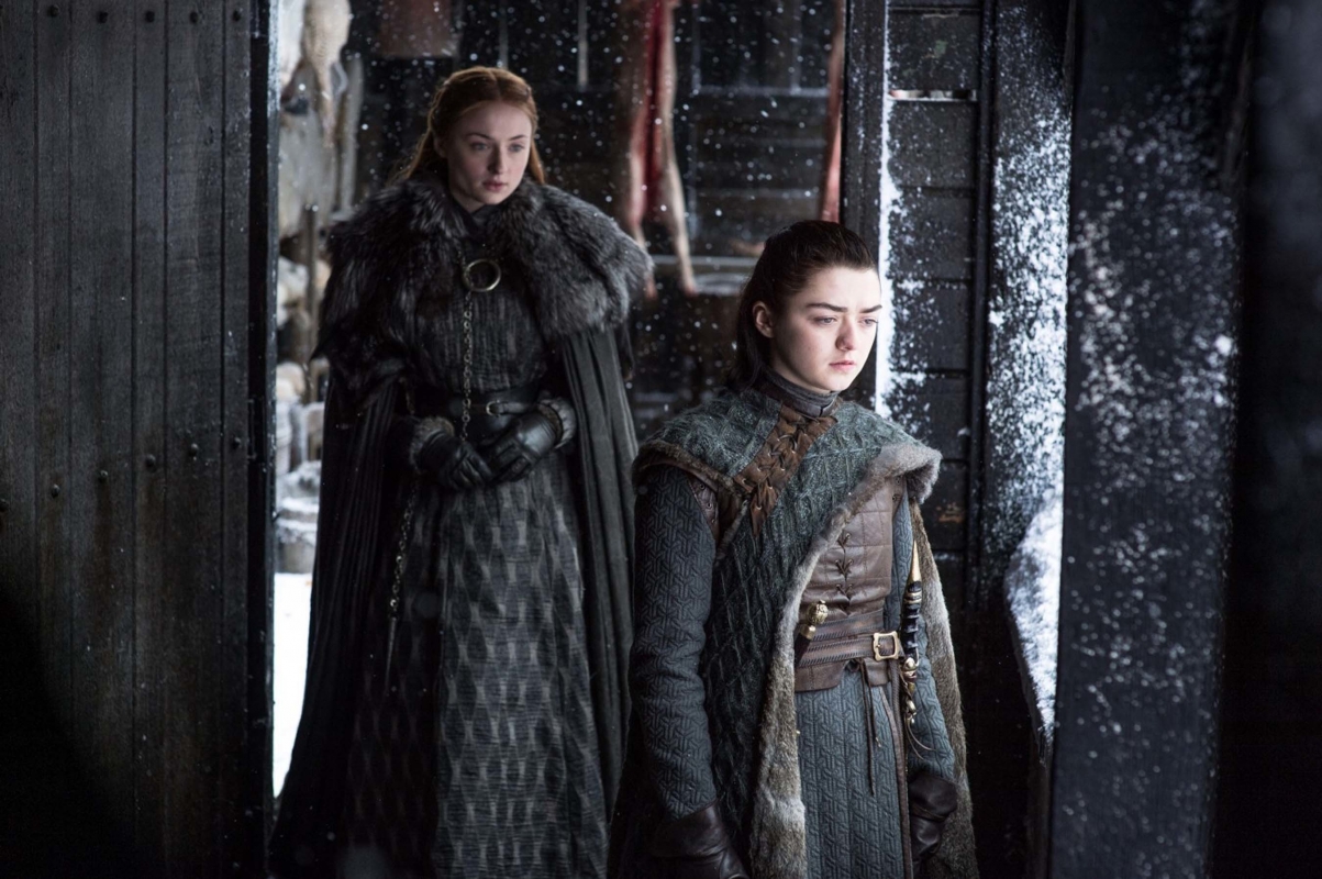 Game of Thrones: Οι αδερφές Stark είναι καλές φίλες Game of Thrones: Οι αδερφές Stark είναι καλές φίλες