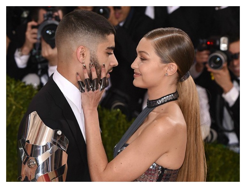 Split Alert! Gigi Hadid και Zayn Malik μόλις χώρισαν! Split Alert! Gigi Hadid και Zayn Malik μόλις χώρισαν!