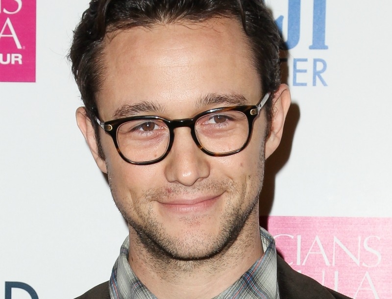 Πάει κι αυτός κορίτσια! Παντρεύτηκε ο Joseph Gordon-Levitt Πάει κι αυτός κορίτσια! Παντρεύτηκε ο Joseph Gordon-Levitt