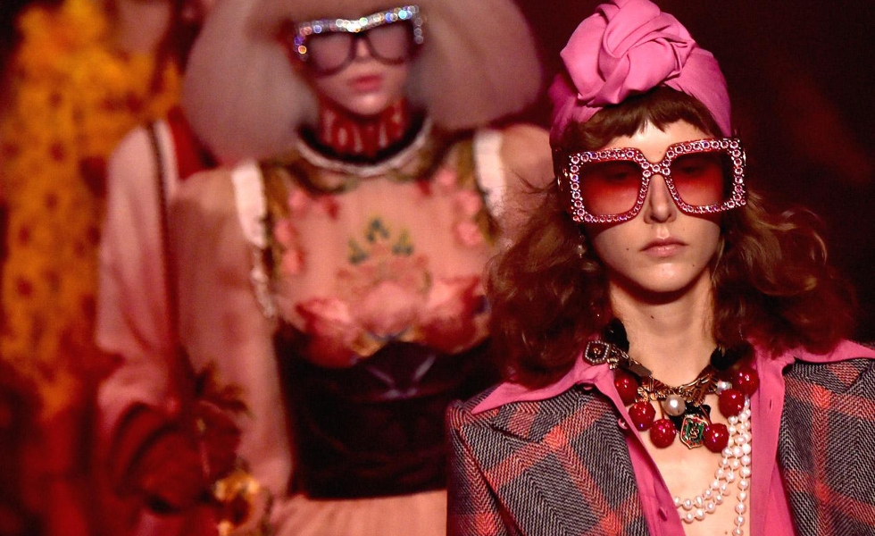 MFW: Ο οίκος Gucci κάνει την έκπληξη και γυρίζει την πλάτη στα social media MFW: Ο οίκος Gucci κάνει την έκπληξη και γυρίζει την πλάτη στα social media