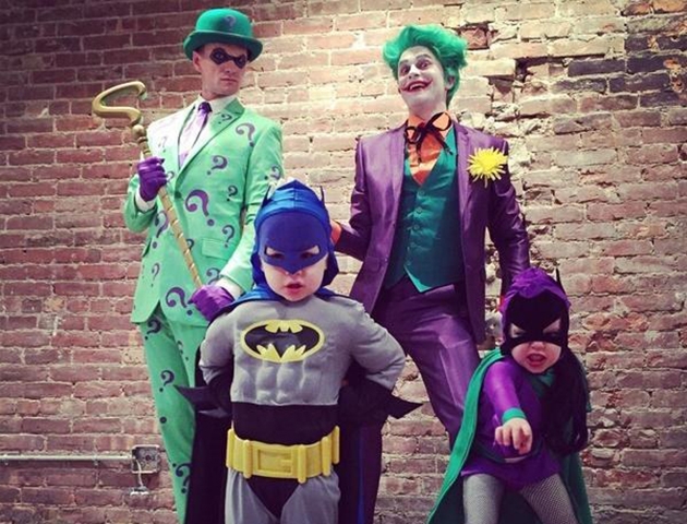 Τα τέλεια Halloween κοστούμια της οικογένειας του Neil Patrick Harris Τα τέλεια Halloween κοστούμια της οικογένειας του Neil Patrick Harris
