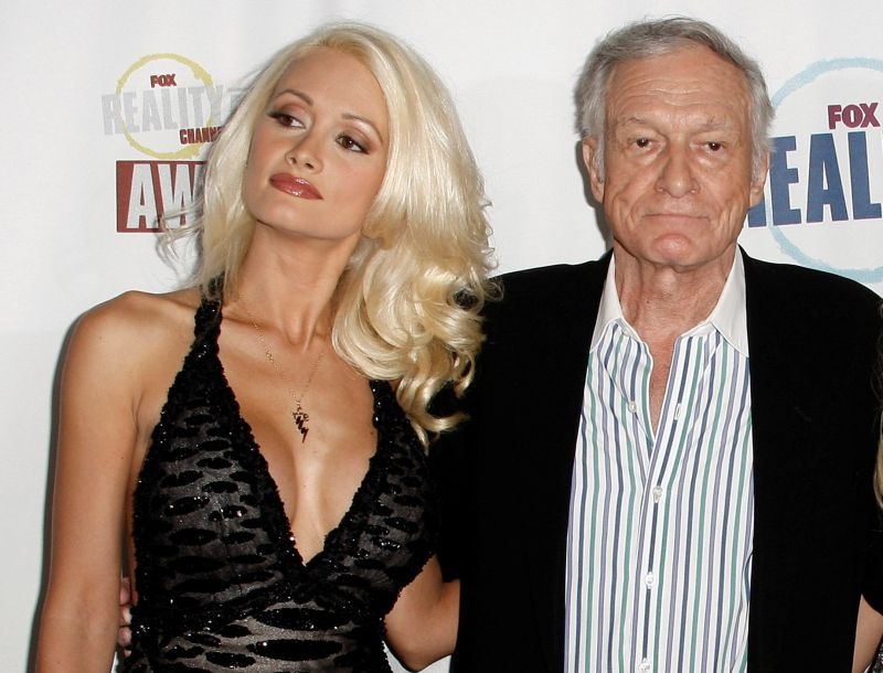 Holly Madison: Νέες αποκαλύψεις για το Playboy Mansion Holly Madison: Νέες αποκαλύψεις για το Playboy Mansion