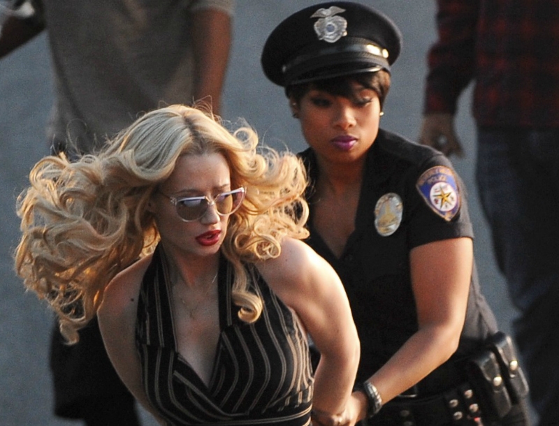 Iggy Azalea- Jennifer Hudson: Τσακώνονται στους δρόμους του Λονδίνου για το νέο τους video clip Iggy Azalea- Jennifer Hudson: Τσακώνονται στους δρόμους του Λονδίνου για το νέο τους video clip