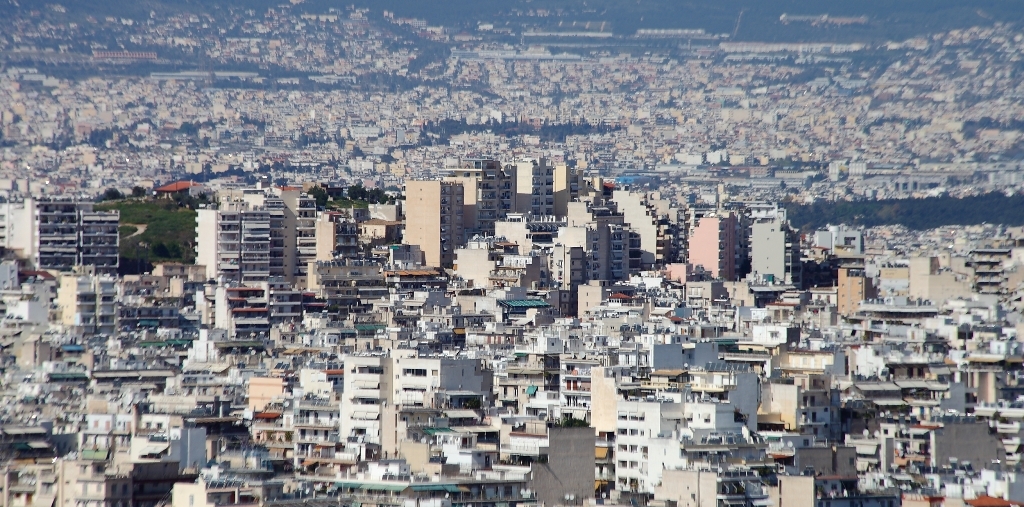 Ο Χάρης Σαββίδης μας πάει βόλτα στους λόφους της Αθήνας Ο Χάρης Σαββίδης μας πάει βόλτα στους λόφους της Αθήνας