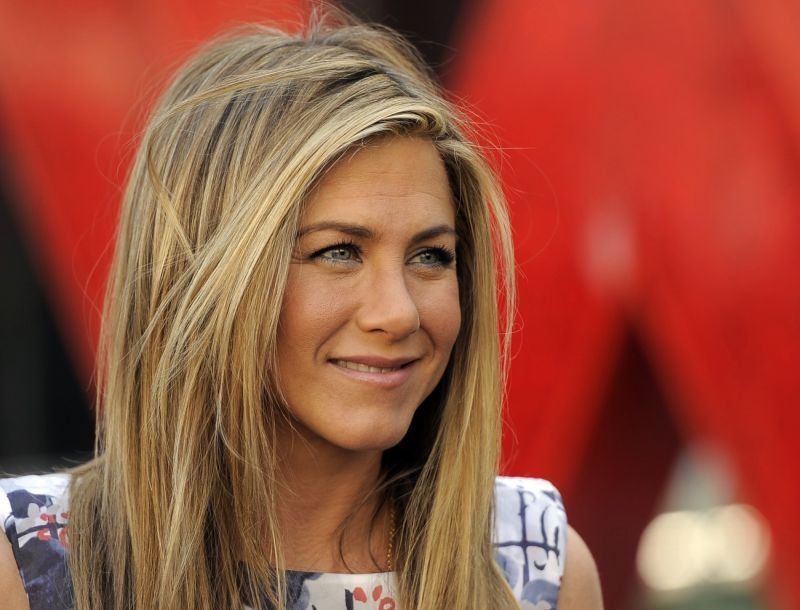 Jennifer Aniston: Ετοιμάζει το νέο της άρωμα Jennifer Aniston: Ετοιμάζει το νέο της άρωμα