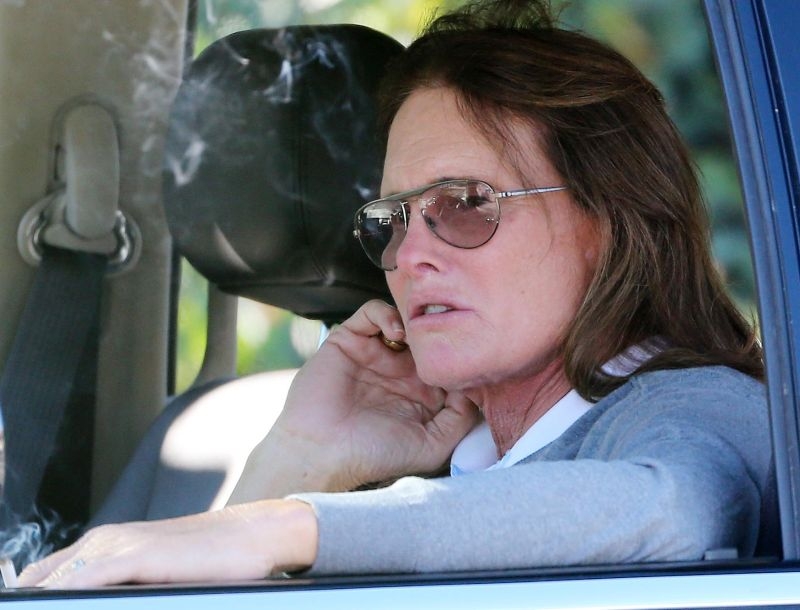 Bruce Jenner: Σύντομα Belinda και… λεσβία! Bruce Jenner: Σύντομα Belinda και… λεσβία!
