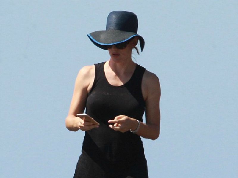 Η Jennifer Garner έκανε έξοδο μόνη της χωρίς τον Ben Affleck! Η Jennifer Garner έκανε έξοδο μόνη της χωρίς τον Ben Affleck!