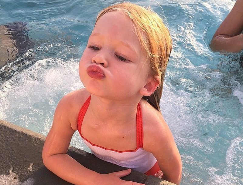 Jessica Simpson: Έχει την ομορφότερη κόρη στο Hollywood Jessica Simpson: Έχει την ομορφότερη κόρη στο Hollywood