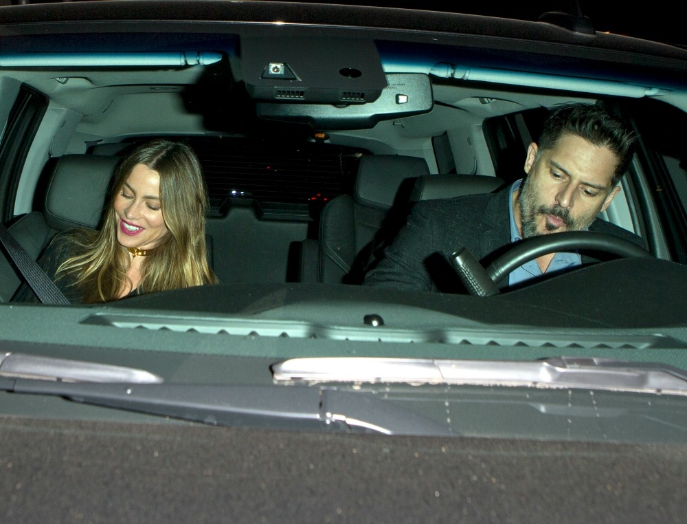 Joe Manganiello – Sofia Vergara: Τι κάνει με το cash στο χέρι; Joe Manganiello – Sofia Vergara: Τι κάνει με το cash στο χέρι;