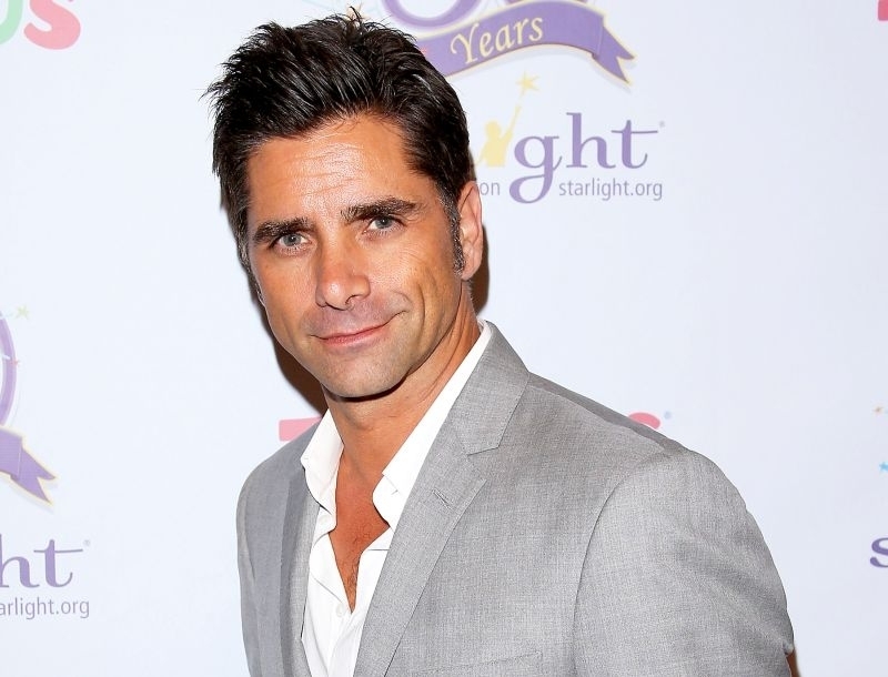 John Stamos: Οι ωοθήκες μου κουδουνίζουν John Stamos: Οι ωοθήκες μου κουδουνίζουν