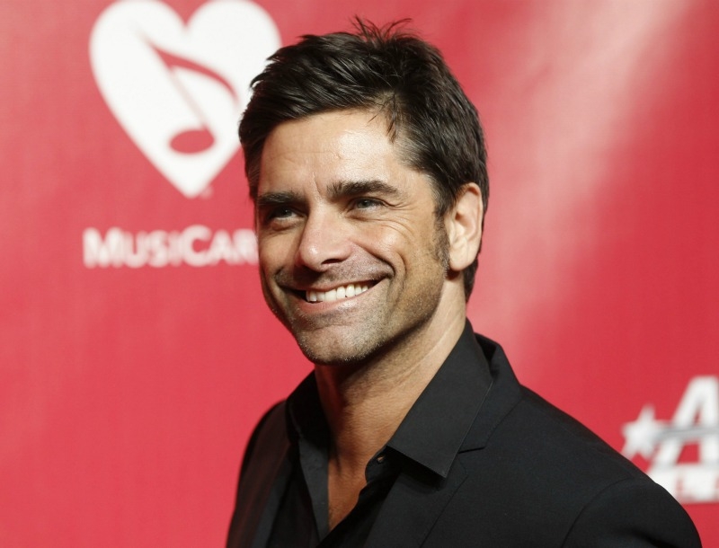 John Stamos: Συνελήφθη ο ελληνικής καταγωγής ηθοποιός και οδηγήθηκε στο νοσοκομείο John Stamos: Συνελήφθη ο ελληνικής καταγωγής ηθοποιός και οδηγήθηκε στο νοσοκομείο