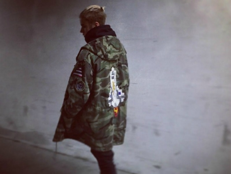 Και ο Justin Bieber με man bun! Ποιο celebs το τόλμησαν Και ο Justin Bieber με man bun! Ποιο celebs το τόλμησαν