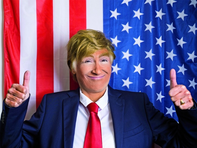Η Καίτη Κωνσταντίνου μεταμφιέζεται σε Donald Trump! Η Καίτη Κωνσταντίνου μεταμφιέζεται σε Donald Trump!