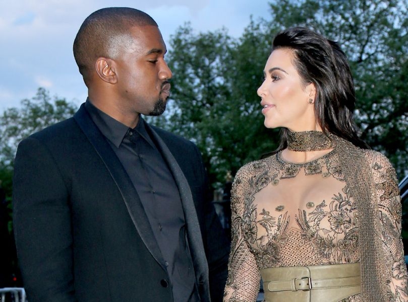 Πήραμε φόρα τώρα: Αίτηση διαζυγίου και η Kim Kardashian Πήραμε φόρα τώρα: Αίτηση διαζυγίου και η Kim Kardashian