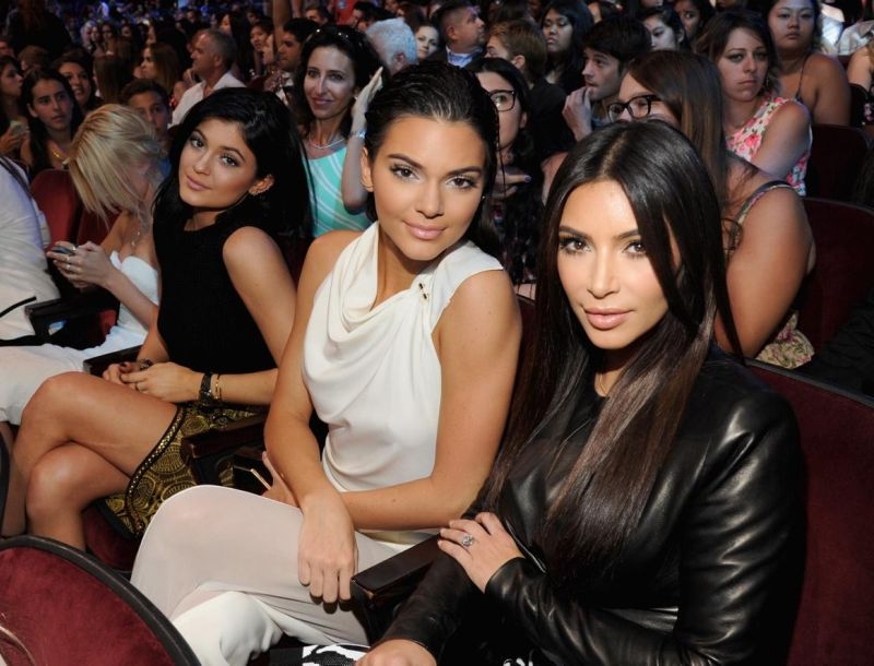 Kendall Jenner: Έσπασε το εμπάργκο των τατουάζ της Kim Kardashian! Kendall Jenner: Έσπασε το εμπάργκο των τατουάζ της Kim Kardashian!