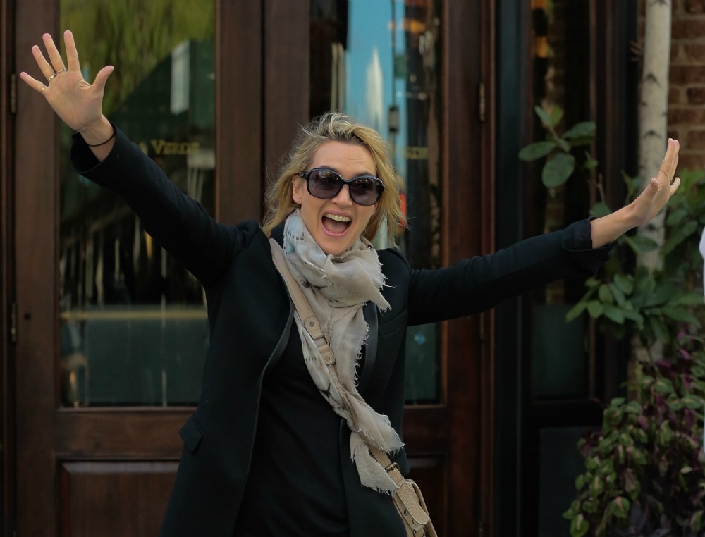 Kate Winslet: Γιορτάζω, γιορτάζω ακούτε που το φωνάζω! Kate Winslet: Γιορτάζω, γιορτάζω ακούτε που το φωνάζω!