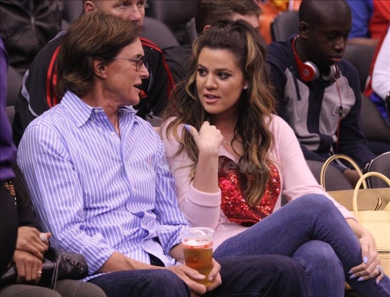 Khloe Kardashian: Πάντα ξέραμε πως ο Bruce ντυνόταν γυναίκα Khloe Kardashian: Πάντα ξέραμε πως ο Bruce ντυνόταν γυναίκα