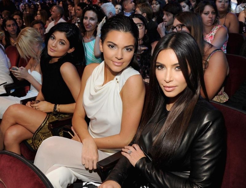  Kim Kardashian: Θέλω να αλλάξω σώμα με την Kendall