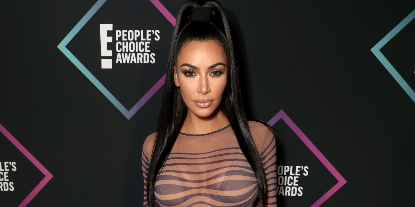 H Kim Kardashian έσωσε όλη την γειτονιά της από την πυρκαγιά H Kim Kardashian έσωσε όλη την γειτονιά της από την πυρκαγιά