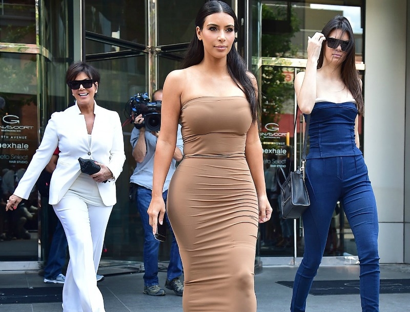 Η Kim Kardashian έντυσε τη κόρη της κουνάβι για το Halloween Η Kim Kardashian έντυσε τη κόρη της κουνάβι για το Halloween