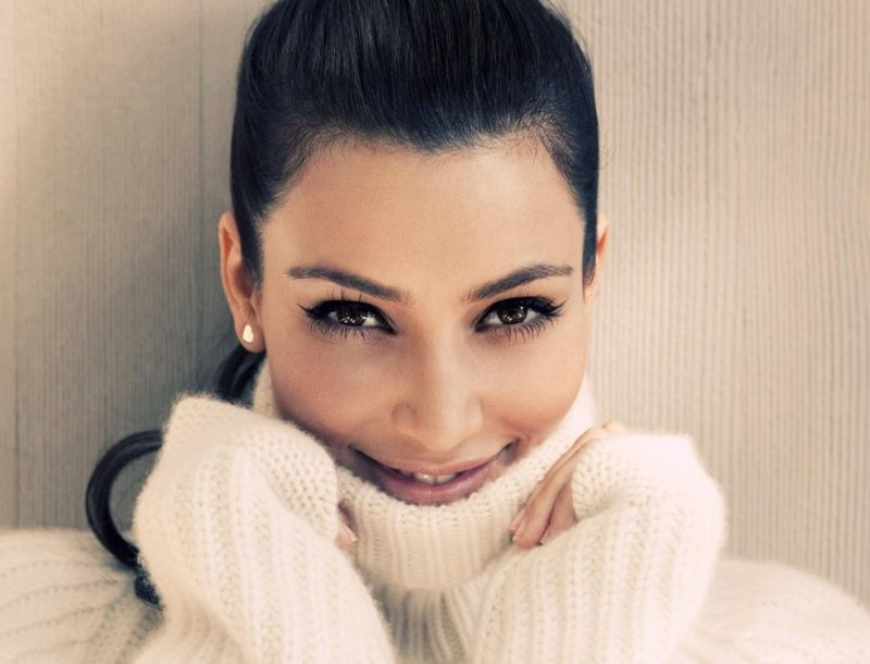 Selfie σε δημόσια τουαλέτα γίνεται; Αν σε λένε Kim Kardashian ναι! Selfie σε δημόσια τουαλέτα γίνεται; Αν σε λένε Kim Kardashian ναι!