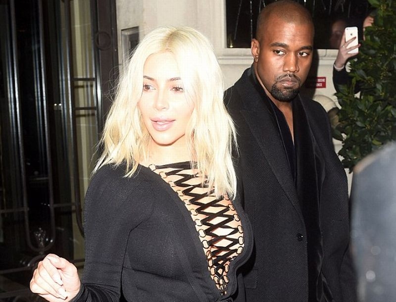 Kim Kardashian: Η νέα αποκαλυπτική της εμφάνιση Kim Kardashian: Η νέα αποκαλυπτική της εμφάνιση