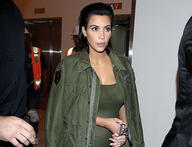 Kim Kardashian: Άρχισαν και οι πρωινές ναυτίες Kim Kardashian: Άρχισαν και οι πρωινές ναυτίες