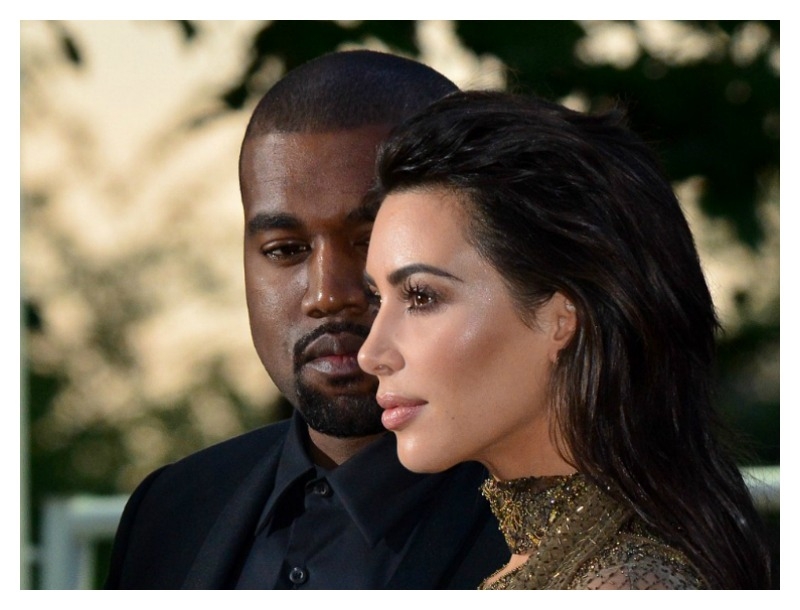 Kim Kardashian-Kanye West! Επέτειος γάμου για το πιο matchy -matchy ζευγάρι του Χόλιγουντ! Kim Kardashian-Kanye West! Επέτειος γάμου για το πιο matchy -matchy ζευγάρι του Χόλιγουντ!
