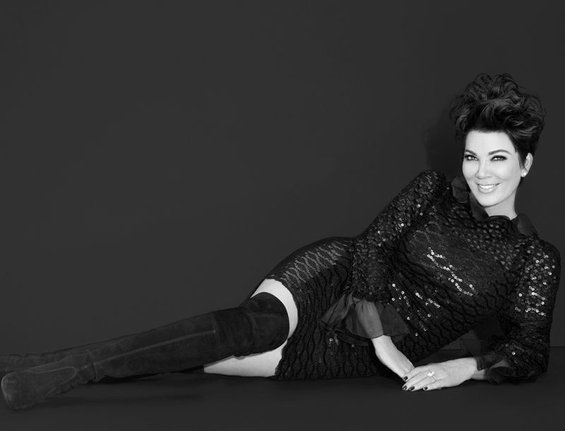 Mama Mia! H sexy Kris Jenner κάνει τις κόρες της να... κοκκινίζουν! (video) Mama Mia! H sexy Kris Jenner κάνει τις κόρες της να... κοκκινίζουν! (video)