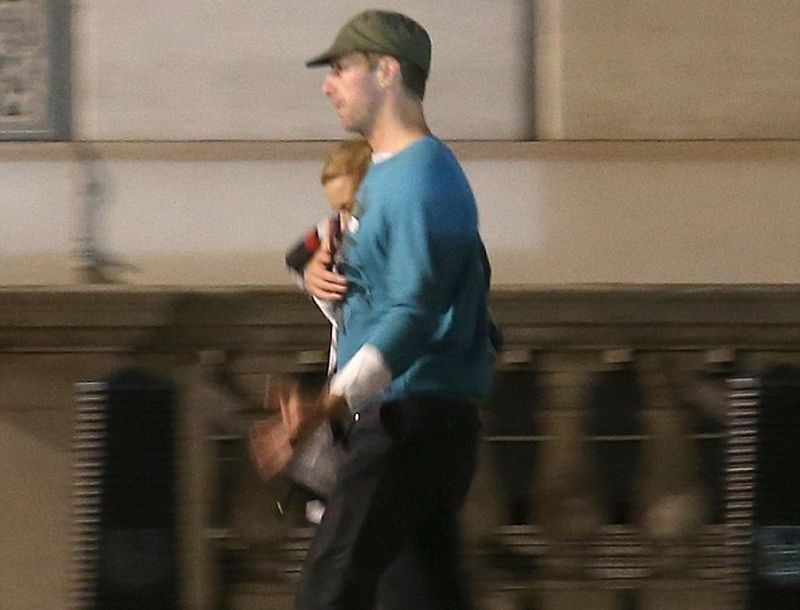 Παιδιά τι γίνεται; Ζευγάρι ο Chris Martin με την Kylie Minogue; Παιδιά τι γίνεται; Ζευγάρι ο Chris Martin με την Kylie Minogue;