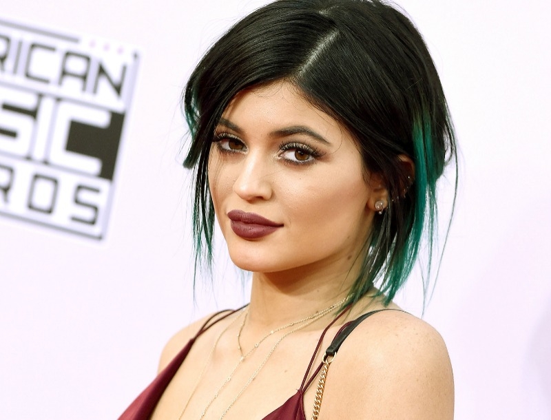 H Κylie Jenner αγόρασε σπίτι αξίας 2.7 εκατομμυρίων H Κylie Jenner αγόρασε σπίτι αξίας 2.7 εκατομμυρίων