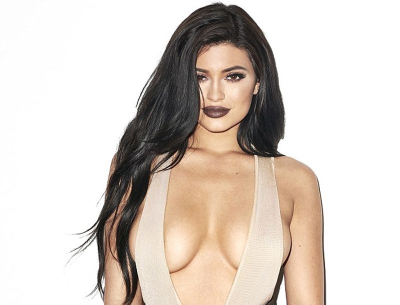 Kylie Jenner : Η sexy φωτογράφιση της για το Galore από τον Terry Richardson Kylie Jenner : Η sexy φωτογράφιση της για το Galore από τον Terry Richardson