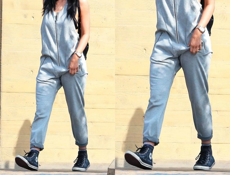 Hot or Not : Ποια διάσημη φόρεσε ολόσωμη γκρι φόρμα με sneakers; Hot or Not : Ποια διάσημη φόρεσε ολόσωμη γκρι φόρμα με sneakers;