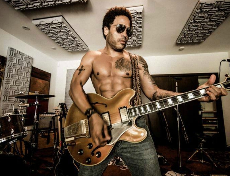 Αlert! Τα απόκρυφα σημεία του Lenny Kravitz σε κοινή θέα! Οοps! Αlert! Τα απόκρυφα σημεία του Lenny Kravitz σε κοινή θέα! Οοps!