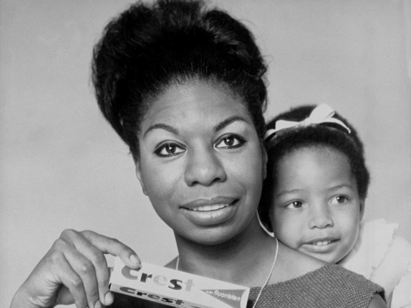 Lisa Simone: Η μάνα μου η Nina Simone ήταν ένα τέρας! Lisa Simone: Η μάνα μου η Nina Simone ήταν ένα τέρας!
