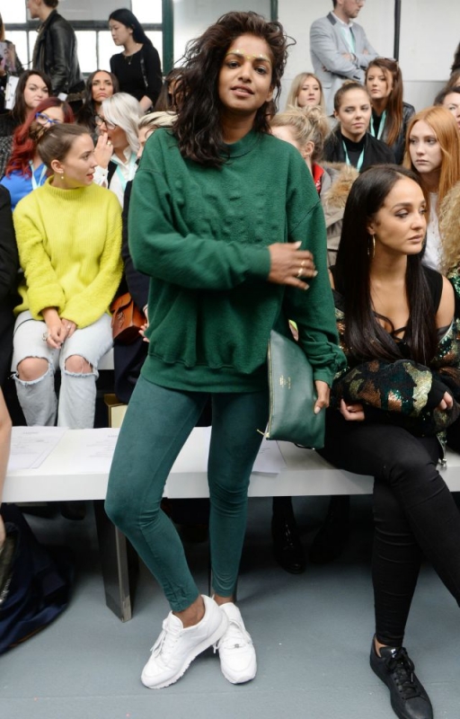 M.i.a : Με total πράσινο look υποδέχεται το φθινόπωρο M.i.a : Με total πράσινο look υποδέχεται το φθινόπωρο