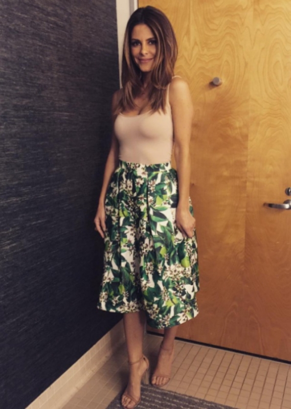 Street style: Η Maria Menounos συνδυάζει την floral φούστα με τον πιο girly-chic τρόπο Street style: Η Maria Menounos συνδυάζει την floral φούστα με τον πιο girly-chic τρόπο