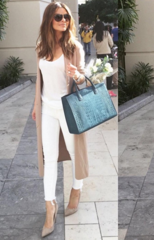 Street style : Η Μαρία Μενούνος με super chic εμφάνιση που πρέπει να αντιγράψεις Street style : Η Μαρία Μενούνος με super chic εμφάνιση που πρέπει να αντιγράψεις