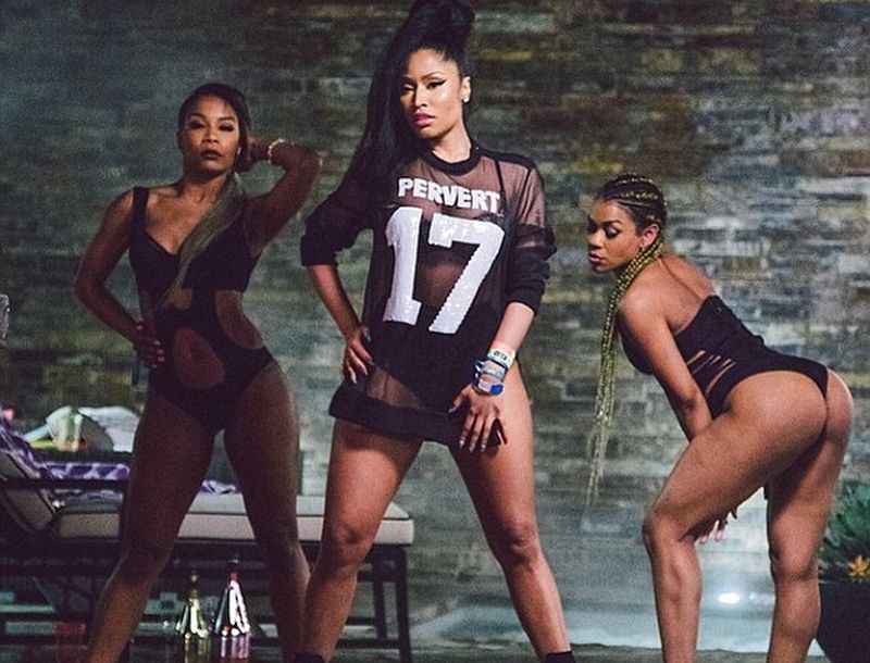 Nicki Minaj: Το μήνυμα στο t-shirt της κατά του Tyga Nicki Minaj: Το μήνυμα στο t-shirt της κατά του Tyga