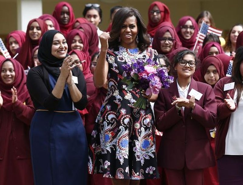 Michelle Obama: Φοράει Mary Katrantzou Michelle Obama: Φοράει Mary Katrantzou