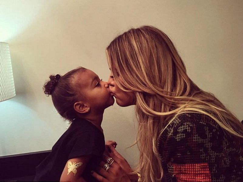 Northy και KoKo LoCo: Η Khloe Kardashian ανέβασε στο instagram την πιο γλυκιά φωτογραφία με την North! Northy και KoKo LoCo: Η Khloe Kardashian ανέβασε στο instagram την πιο γλυκιά φωτογραφία με την North!