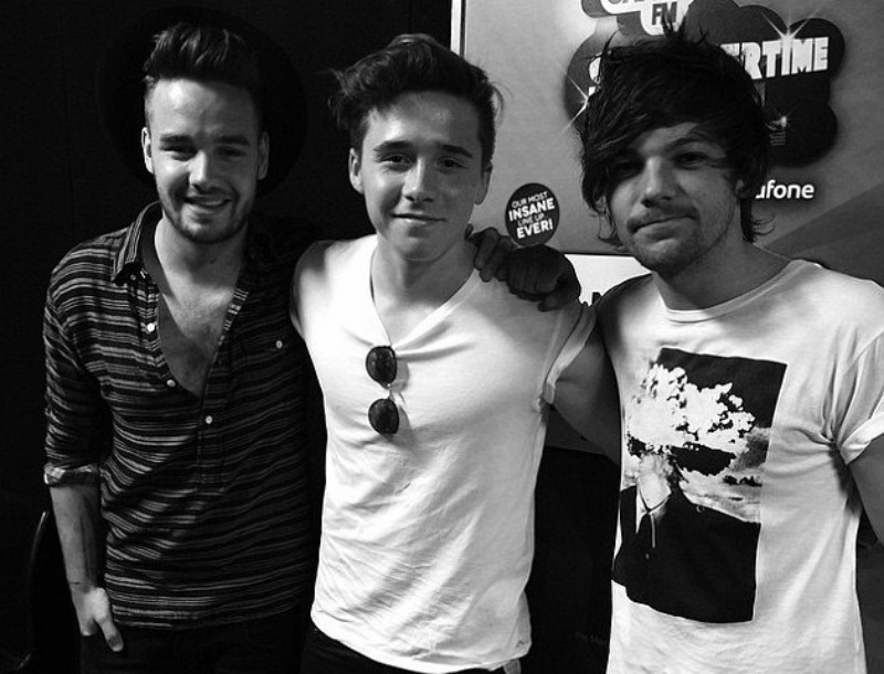 Βρήκαμε το 5ο μέλος; Ο Brooklyn Beckham με τους One Direction