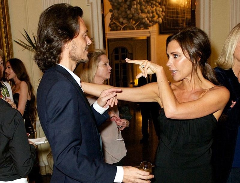 Victoria Beckham : Ήπιε λίγο παραπάνω στο πάρτι του αμερικανού πρέσβη