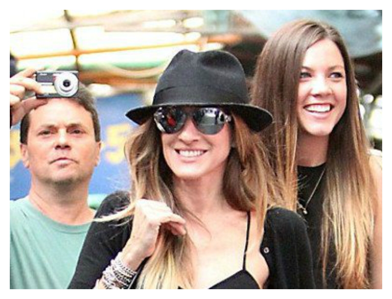 Η κούκλα Sarah Jessica Parker κάνει βόλτες στην Ρώμη Η κούκλα Sarah Jessica Parker κάνει βόλτες στην Ρώμη
